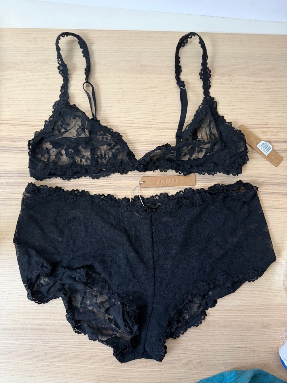 SKIMS Romance Lace Triangle Bralette and Boy Short Set Plus Size 2X NWT - Picture 10 of 16